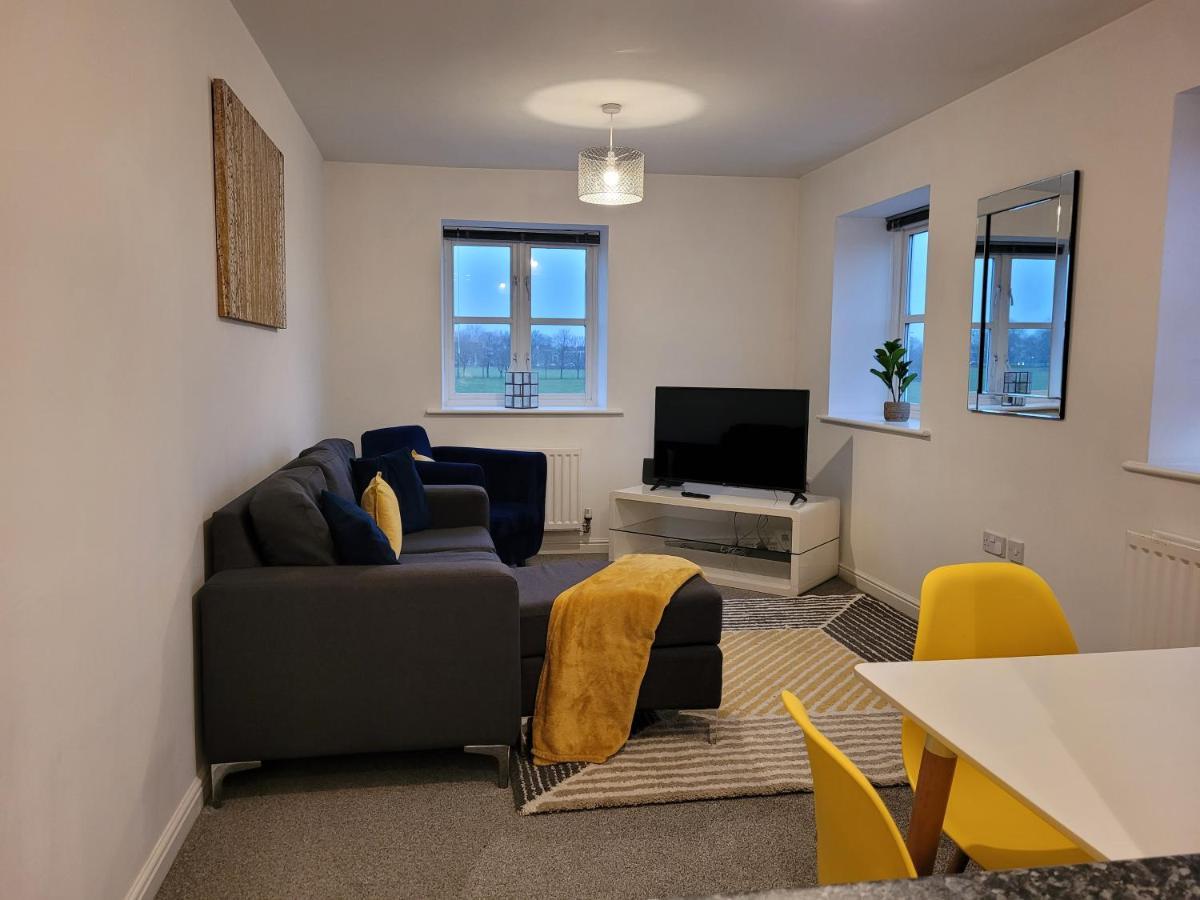 Catchpole Stays Abbey Field Apartment- A Lovely 2 Bed Apartment With Field Views Near Colchester Town Centre Bagian luar foto