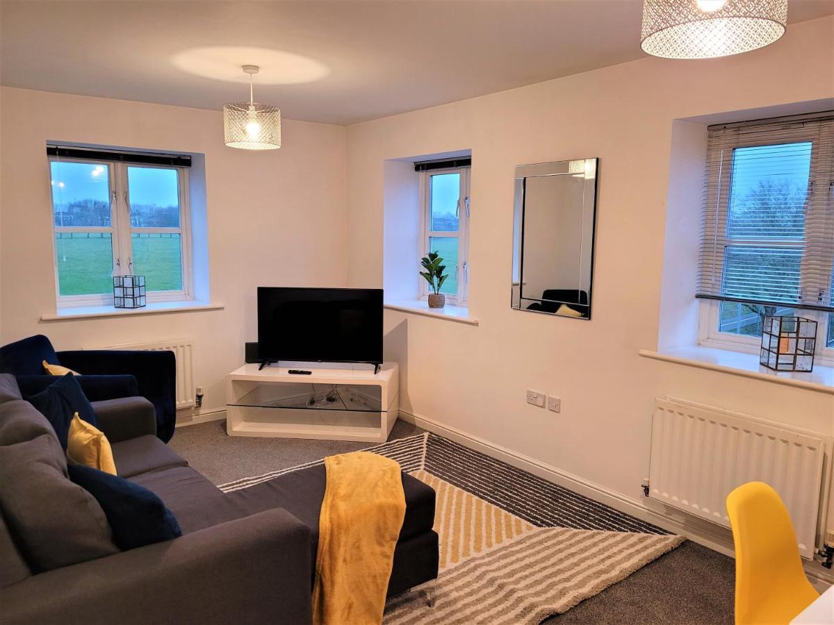 Catchpole Stays Abbey Field Apartment- A Lovely 2 Bed Apartment With Field Views Near Colchester Town Centre Bagian luar foto