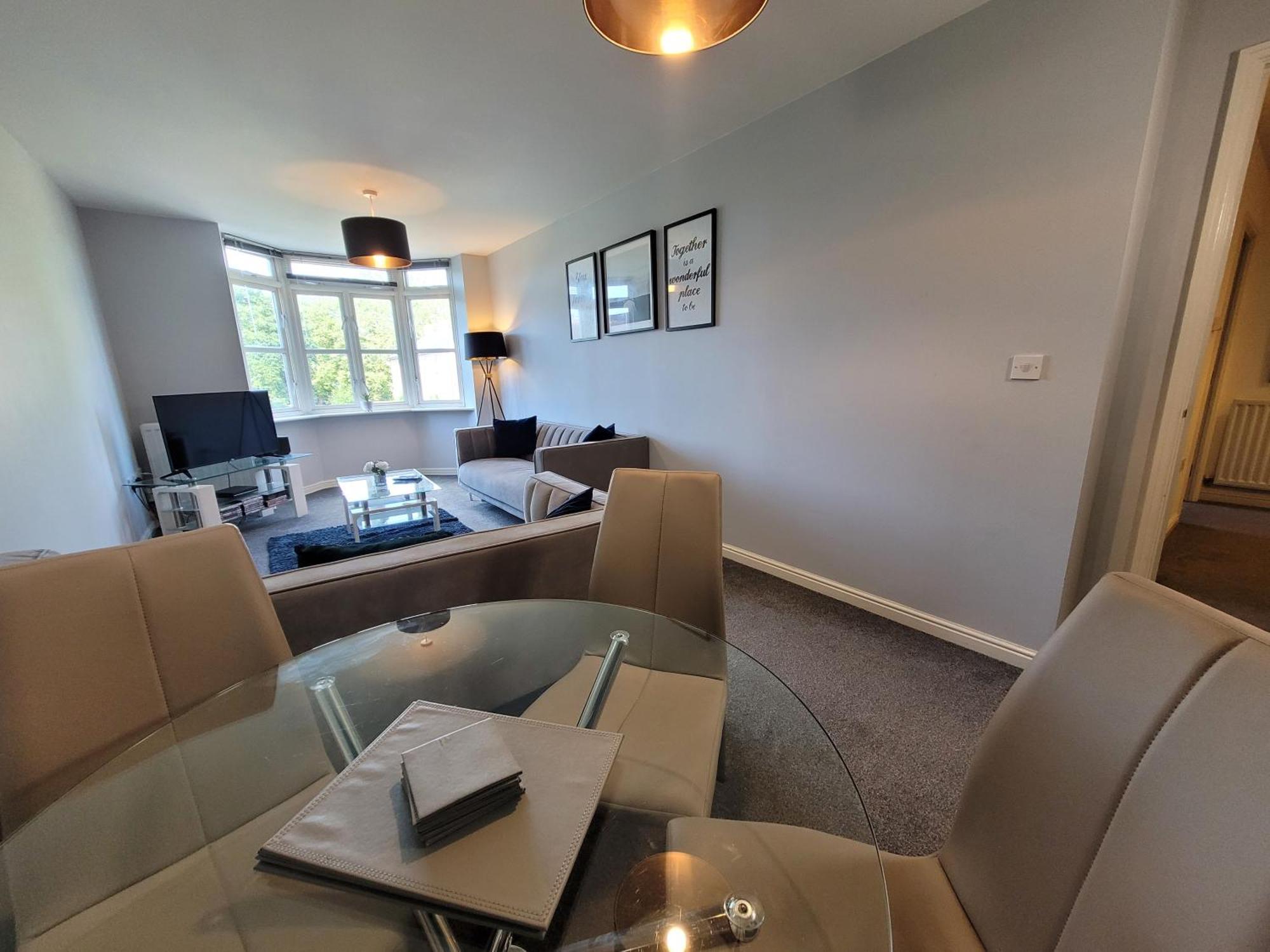 Catchpole Stays Abbey Field Apartment- A Lovely 2 Bed Apartment With Field Views Near Colchester Town Centre Bagian luar foto
