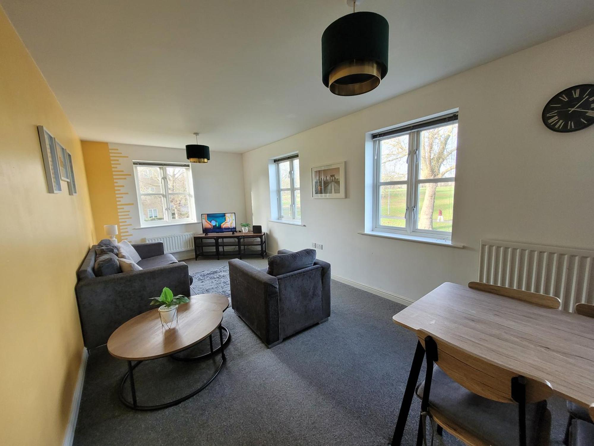 Catchpole Stays Abbey Field Apartment- A Lovely 2 Bed Apartment With Field Views Near Colchester Town Centre Bagian luar foto